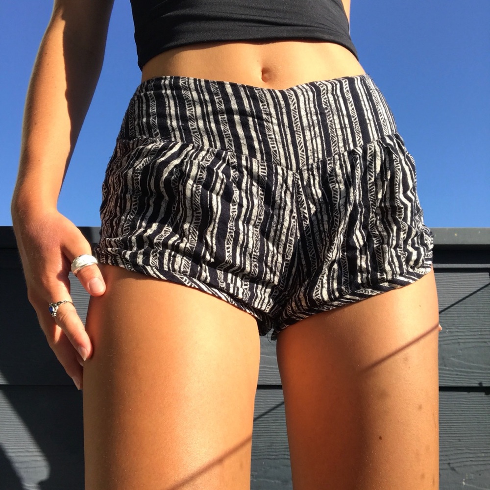 Small rvca Shorts